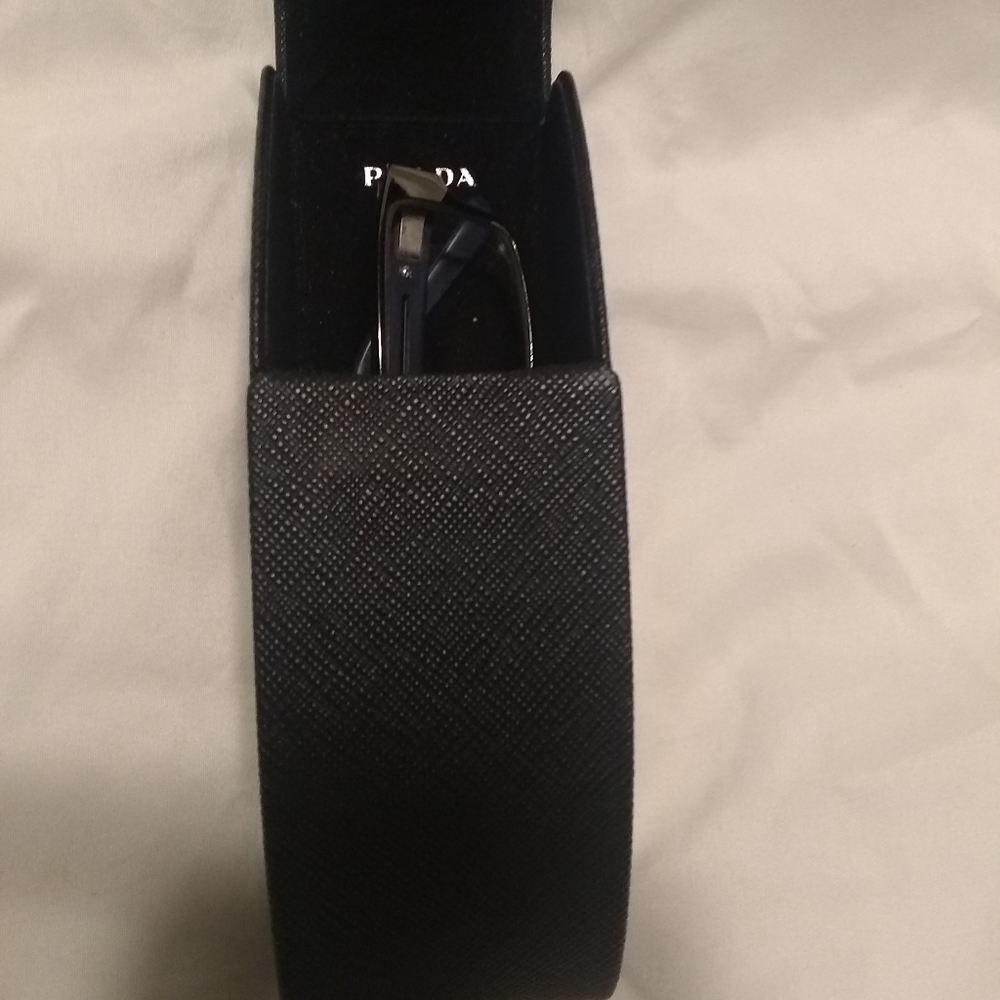 PRADA eyeglasses - Picture 16 of 16